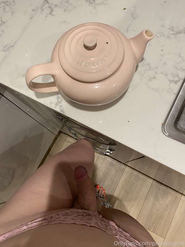 Making some tea in my new tea pot