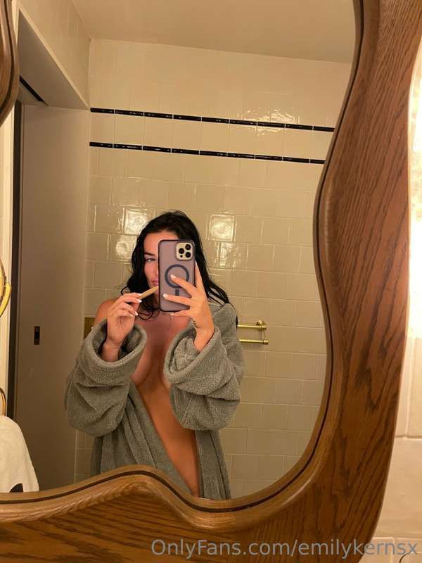 are you a morning person? i can’t tell if i am or not but th.. 1
