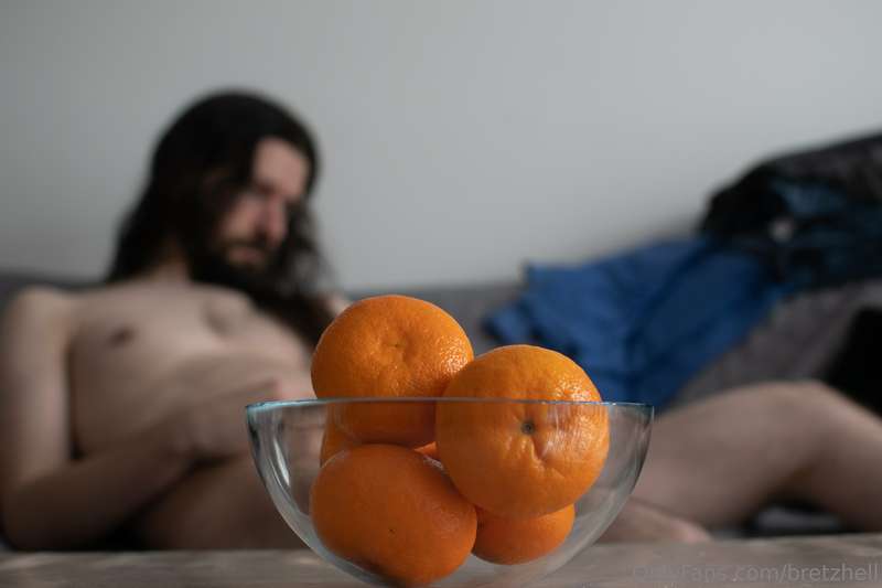 Fruit (et linge pas repassé).