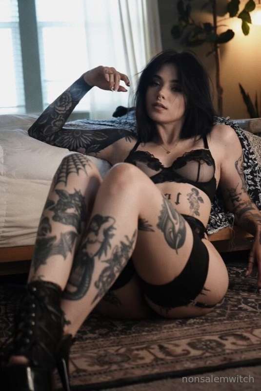 The video I’ve been teasing is finally done and dropping tom.. 1