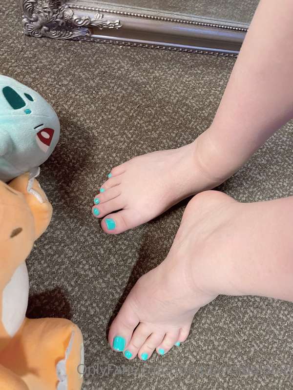 Flippers out! 🐬 3