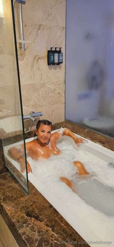 Enter the tub with me and let the scented oils awaken your s.. 1