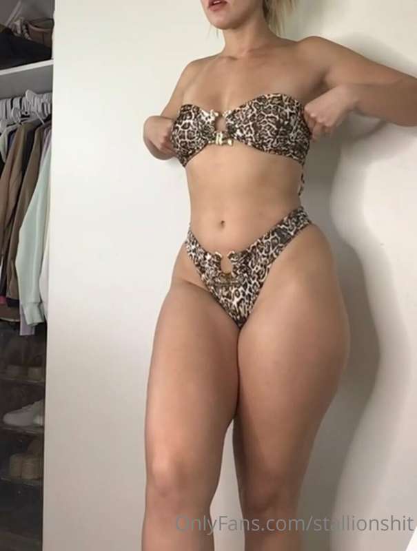 you guys were loving the BTS of the try on haul so I sent ou..