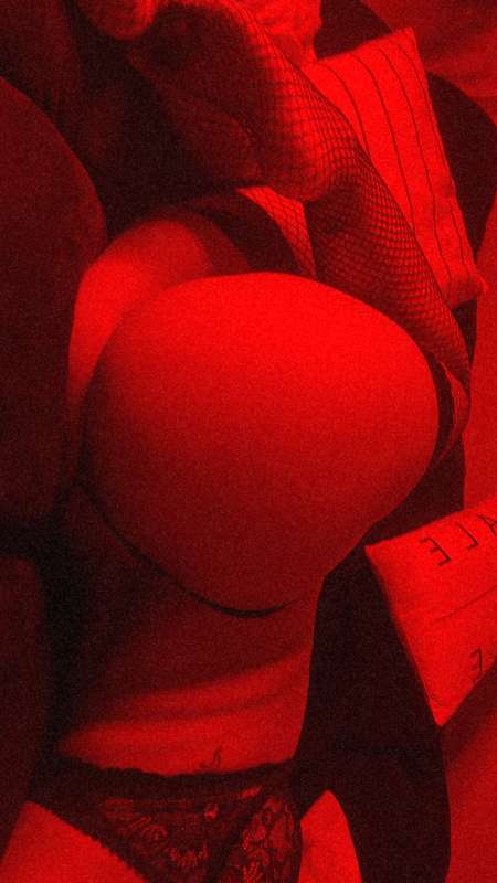 Hot red 🔥🔥