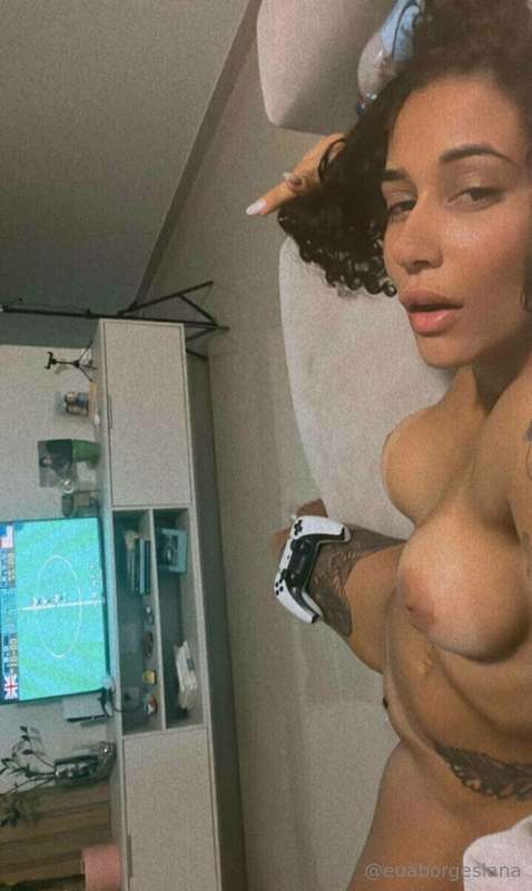 Topa uma noite de jogo comigo? 😏