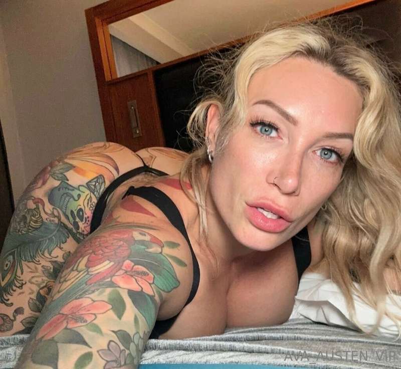 Lonely nights in my hotel 🥺