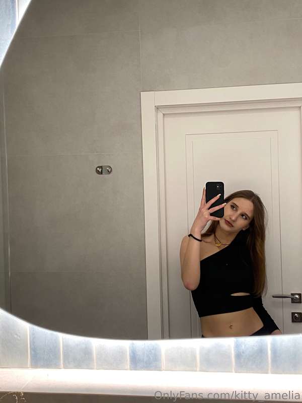 I want you to touch me in my favorite spots🥵🥵🥵