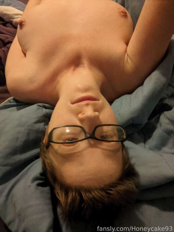 Honeycake93 - Fansly - 06 Oct, 2021 6