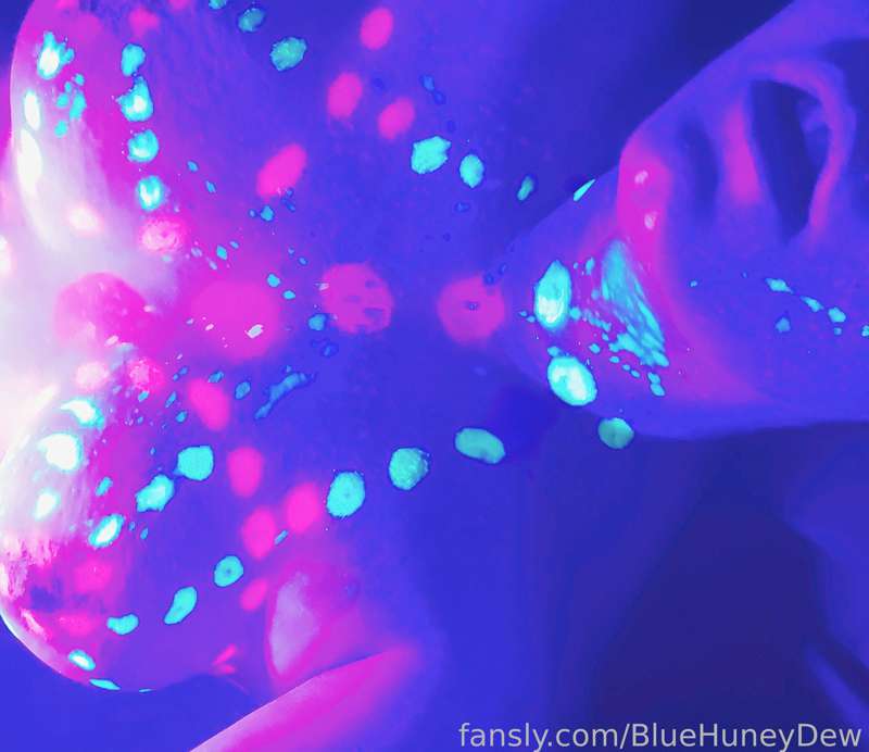 Bluehuneydew - Fansly - 24 Jun, 2022