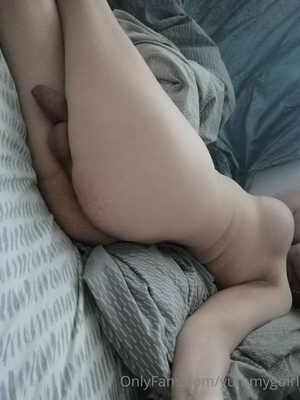 Casual morning pics and vids 3