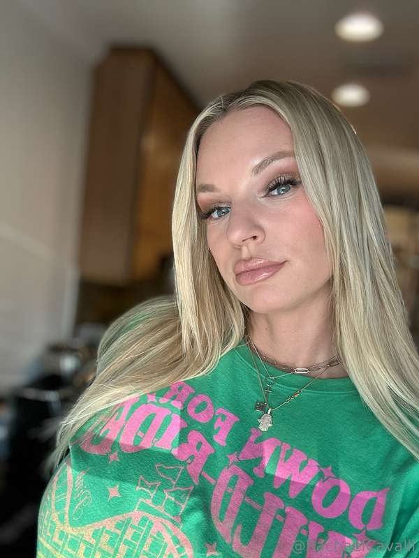 💚✳️❇️GOOD MORNINGGGGGG --- Want a custom vid? Shooting more .. 1