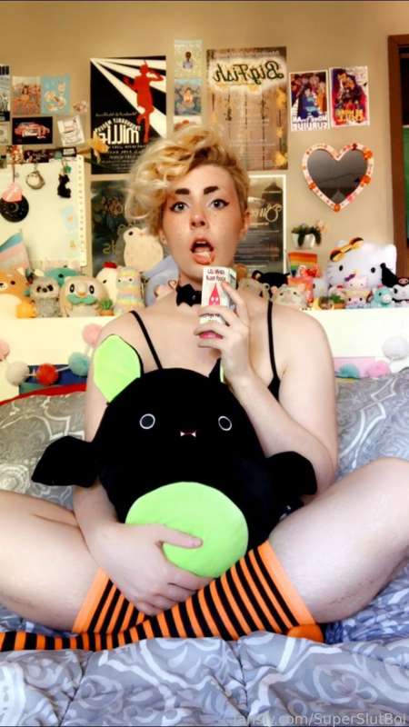 Superslutboi - Fansly - 25 Oct, 2021 1