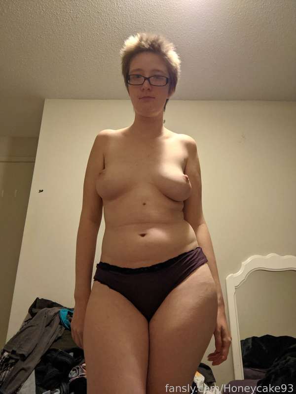 Honeycake93 - Fansly - 28 Sep, 2021 9