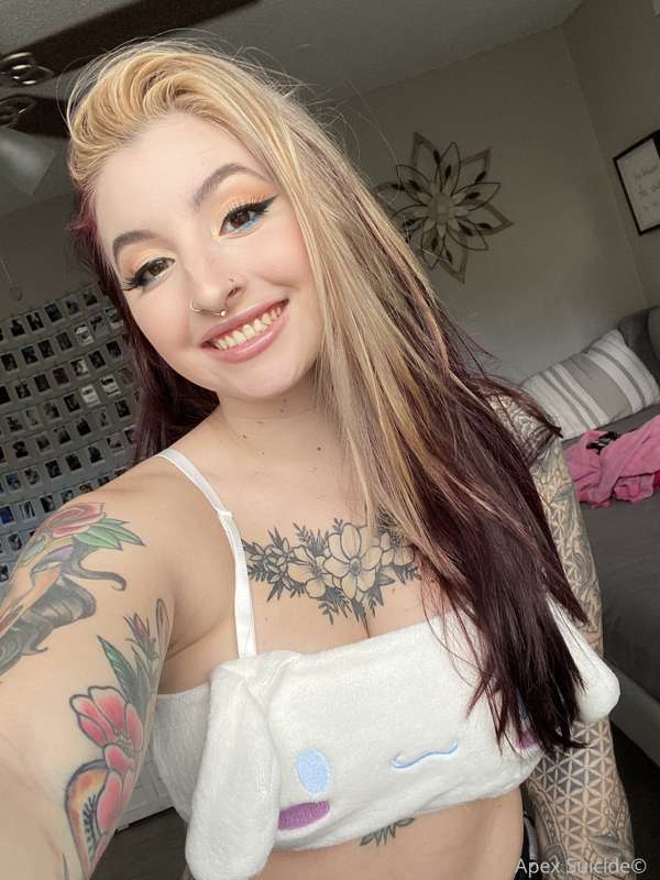 Fuzzy bunny set 🐰 Happy April 1st!! 25