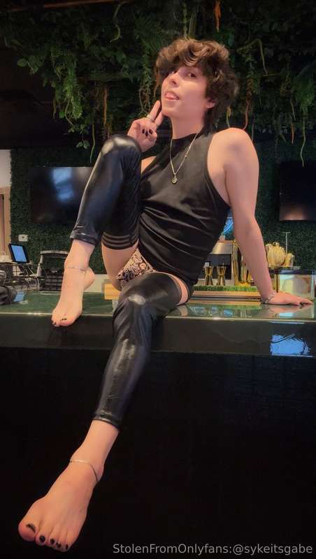 Welcome to ***** bar! I’m Gabe, what can I get for you!? :3 .. 18