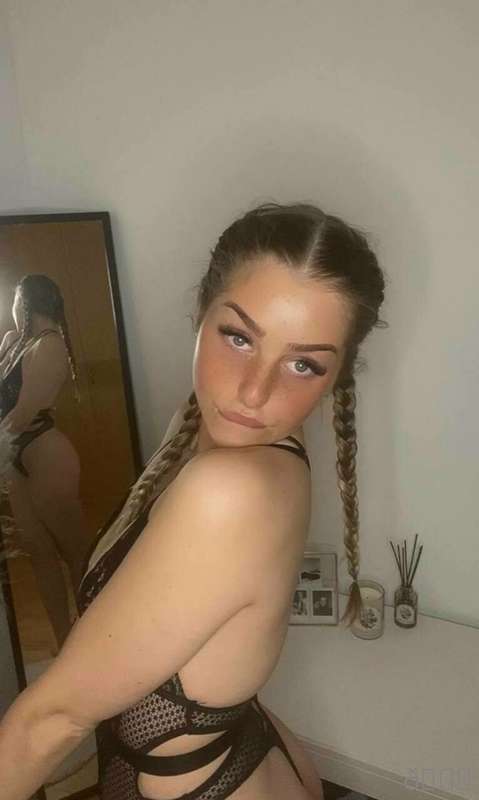 🔥@miatyson 🔥 @miatyson 🔥  I'm the whorey and naughty girl ne..