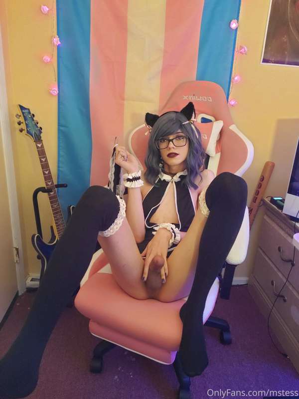 Some moree with this outfit💖 ill post the rest tonighttt 6