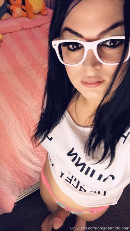 More nerdy girl cock 🖤🐔 3