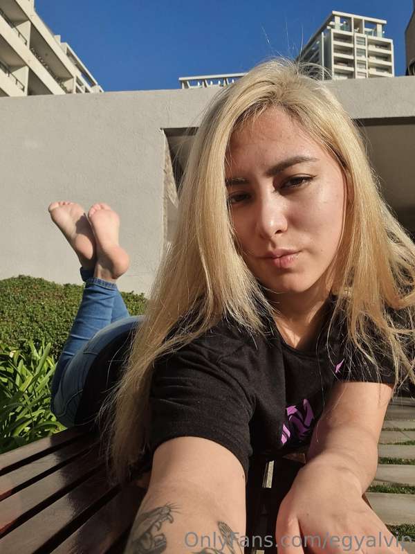 Outdoor soles with and without nylons ♡♡♡ 20