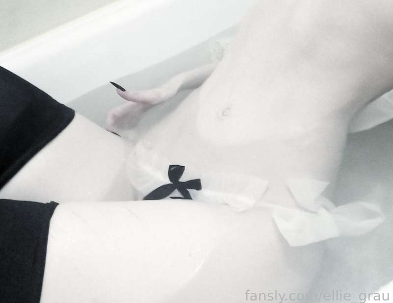 Ellie_Grau - Fansly - 08 Jul, 2024