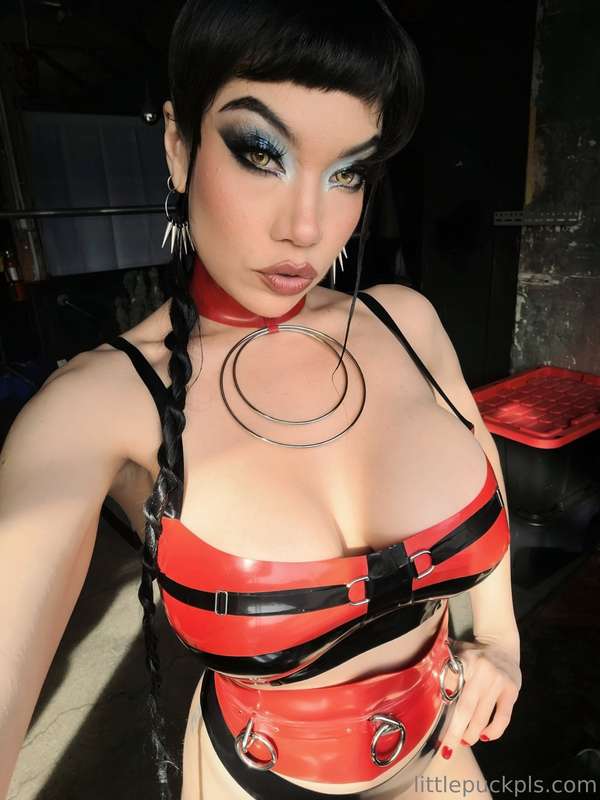 i need your cum for a witch's brew 😈