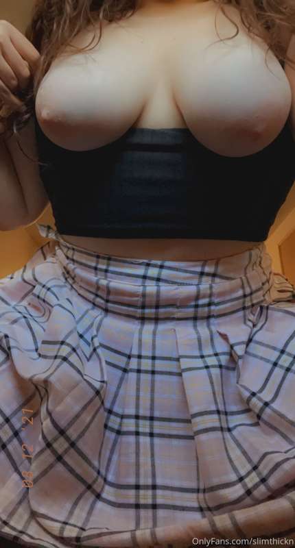 I love skirts 😏 2