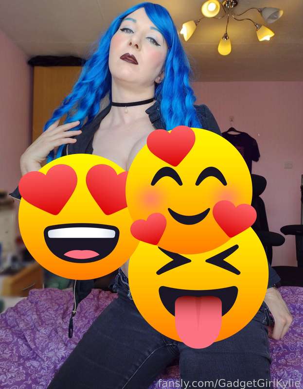 Gadgetgirlkylie - Fansly - 14 May, 2024