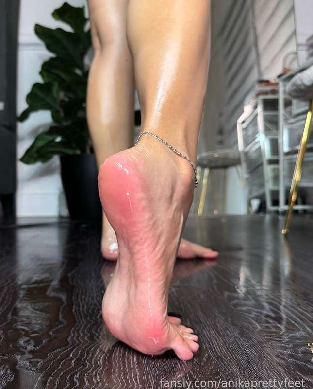 Anikaprettyfeet_ - Fansly - 31 May, 2025 41