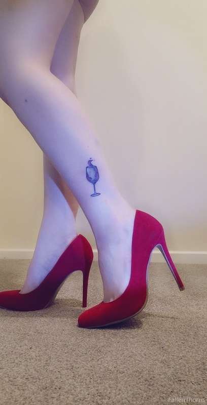Who likes my shoes 😏