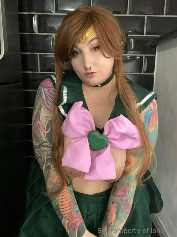 Take a look at my gorgeous friend @chubby_uwu_bunny 
She is ..