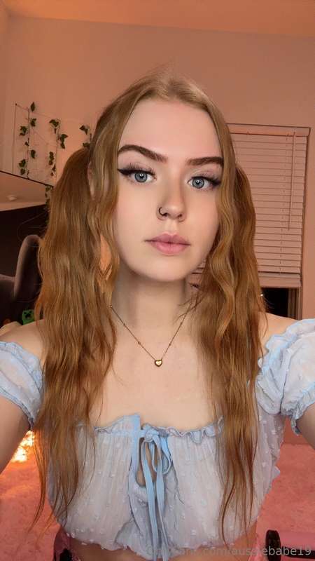 📸👀WATCH ME DEEP THROAT THIS THICK COCK I LET HIM DESTROY MY ..