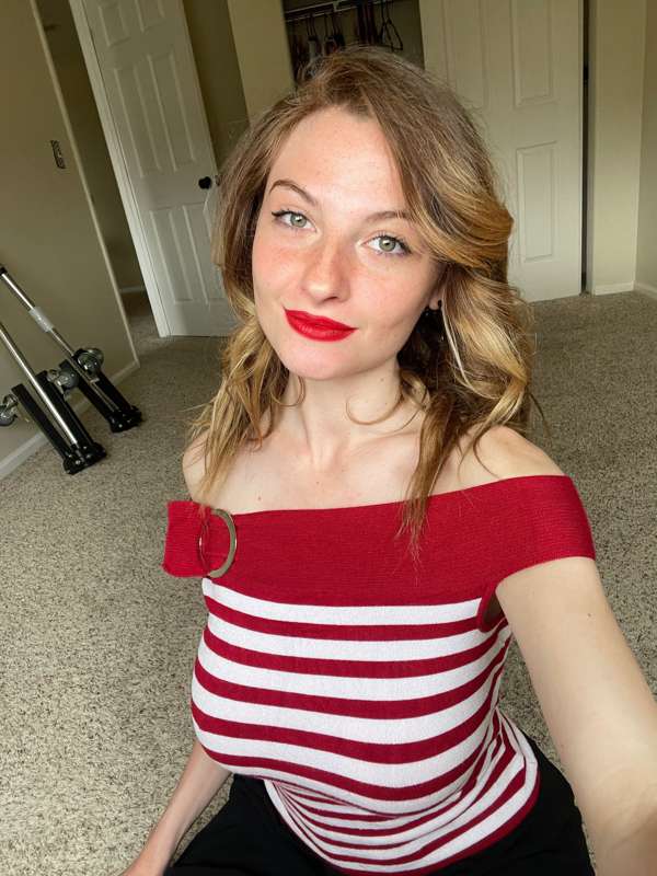 Bonjour! Please suckle from my titties! 9
