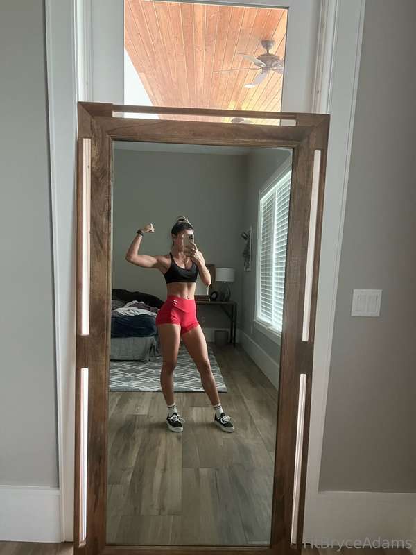 High socks, high wasted shorts and high sex drive 🔥