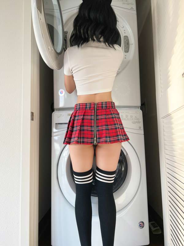 Can't seem to find my other pair of white panties... know wh.. 5