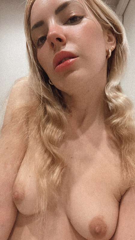 Feeling cute, won’t delete it later 