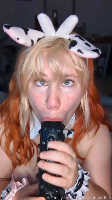 Fluffy_Rainbow_Kity - Fansly - 02 Oct, 2022 1