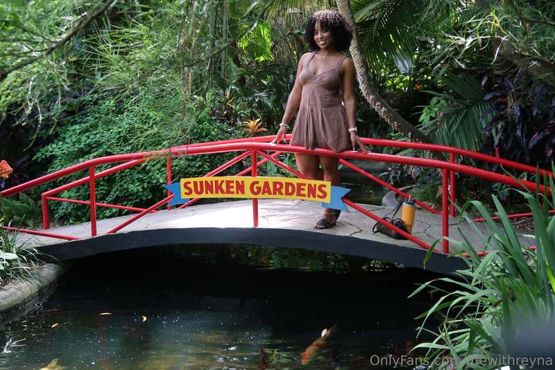 The sunken gardens here in Florida where so beautiful 😍 defi..
