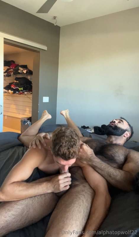 This beautiful bottom came into town and Daddy welcomed him .. 14