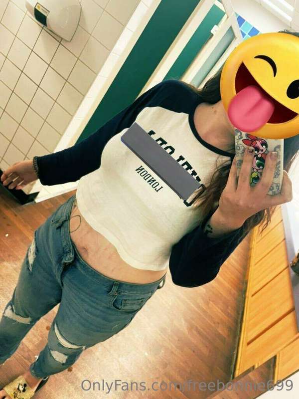 https://onlyfans.com/curvyspiceforyou  Sc : Robyntyler67  Tw.. 1