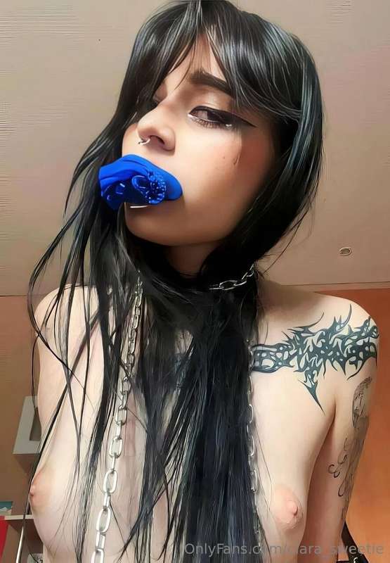 ## SUB FOR FREE @nefer_titi_xxx SHE IS ONLINE NOW 🟢 Her puss..