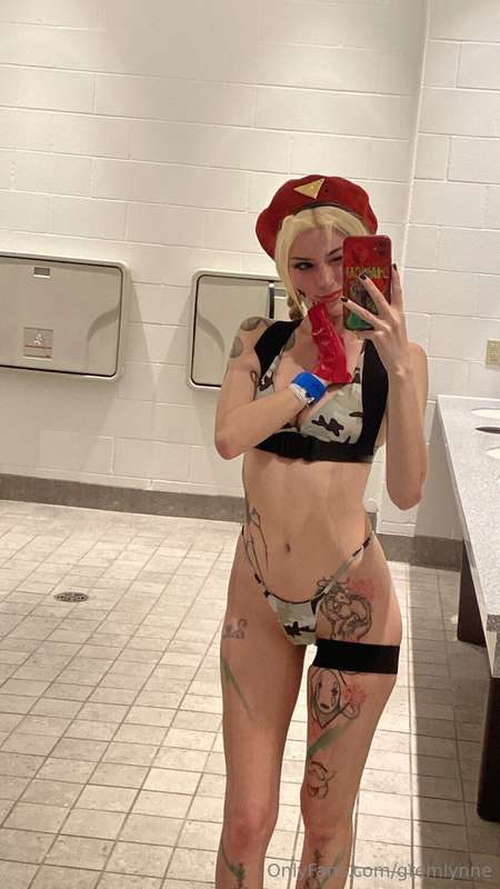 Hi pookies! Sorry I’ve been a bit MIA, I was at a con! I sho..