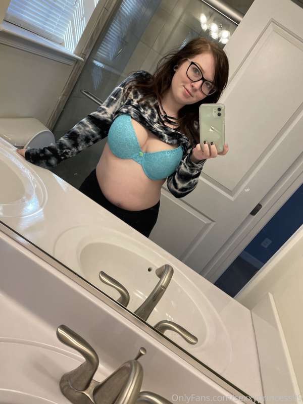 I got a new phone today and went back to my old house. Had t..