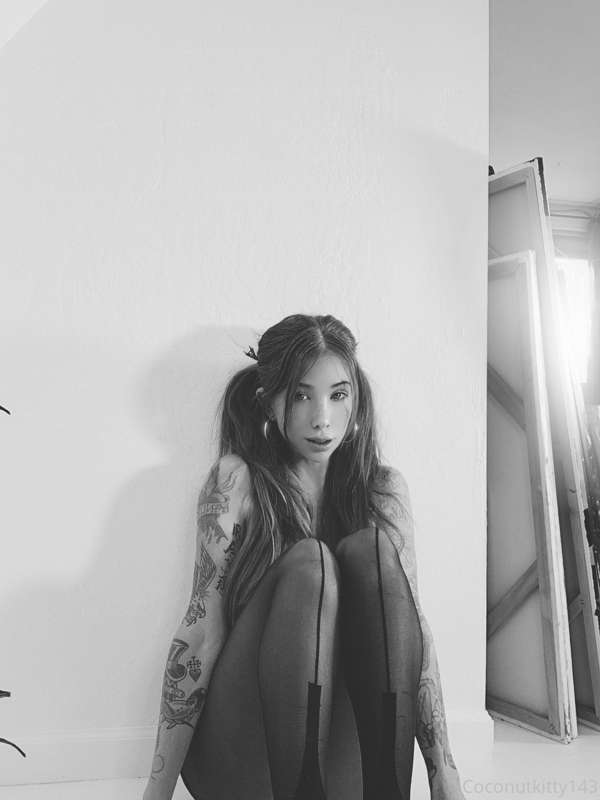 Whose ready for this innocent black and white set! I also ha.. 2