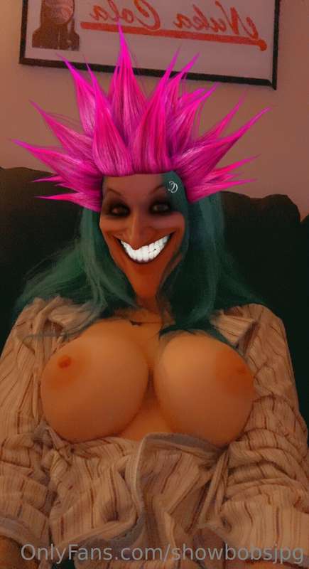 would u still wana hit if I was a cyclops?   also last pic i.. 5