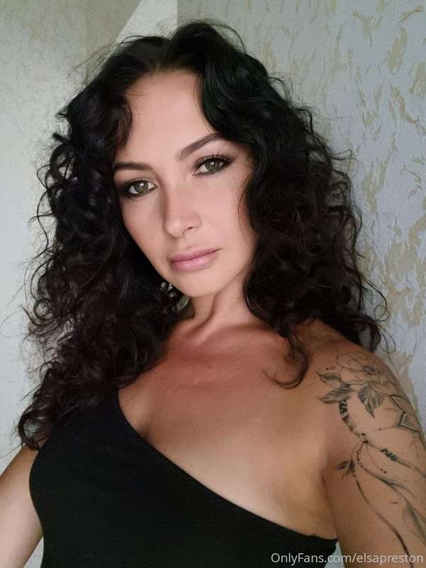 Can you imagine what can I do with this big tits ?💋