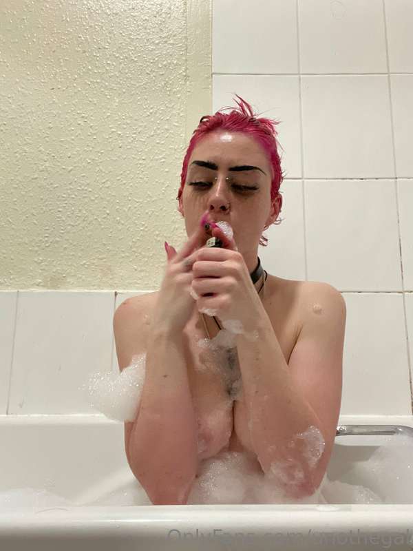 Me time done right 😘💕  💤💤😛💤💤  Good night sexy, hope you rela..