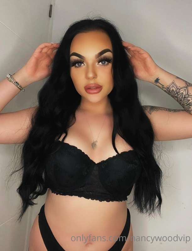 Waiting to be your slut 🔥