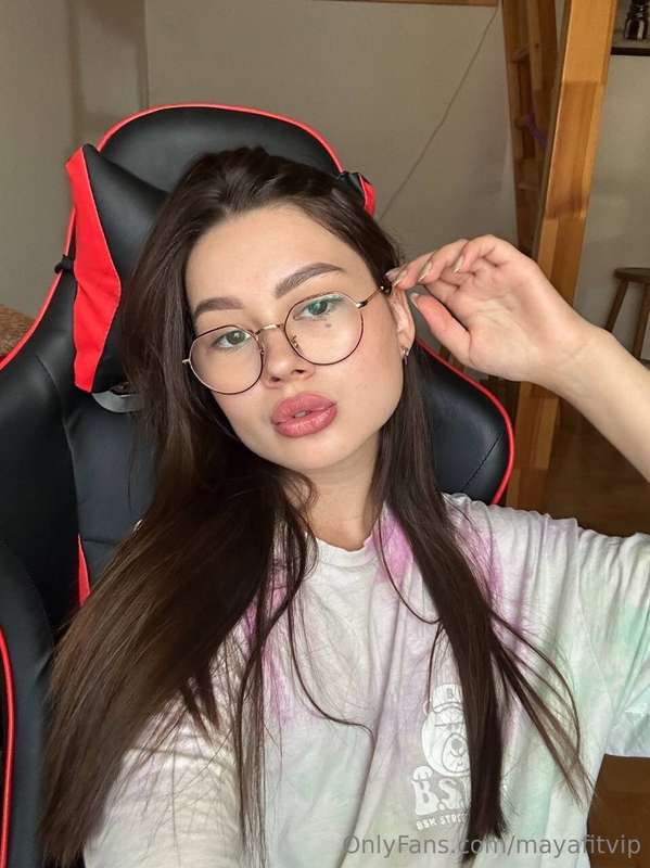 E-girl?