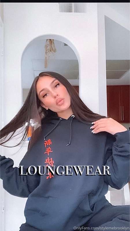 I’m not going to lie most of my loungewear is black 🙈🖤 I lov..