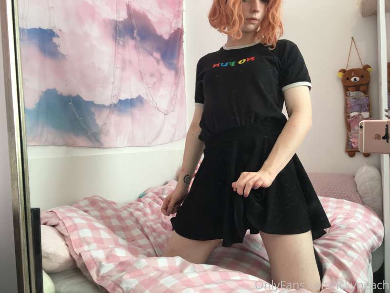 Hmm my T-shirt says “no fun” but maybe I’m a little bit of f.. 5